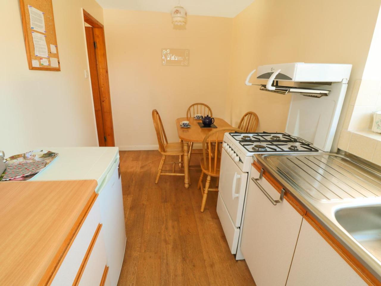 River Gardens Cottage Вітбі Екстер'єр фото